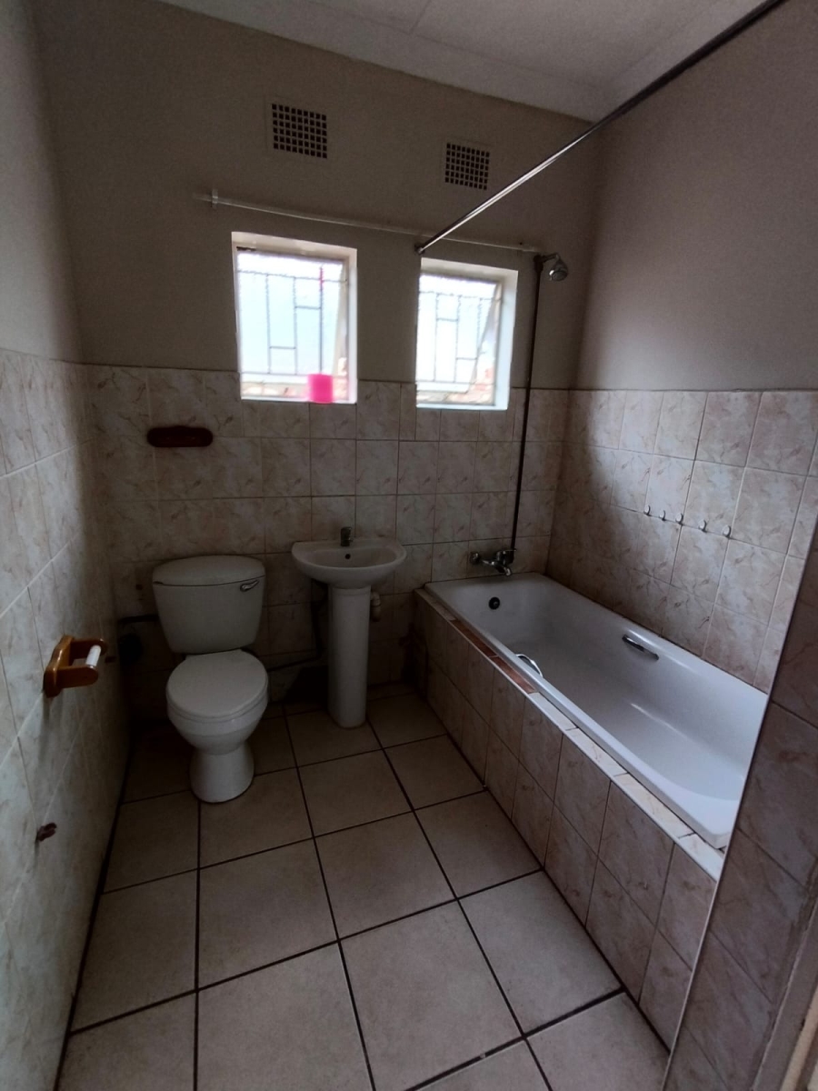 To Let 2 Bedroom Property for Rent in Potchefstroom North West